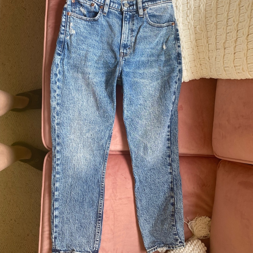 ✨ High Rise Mom Jean ✨ - Picture 6 of 7